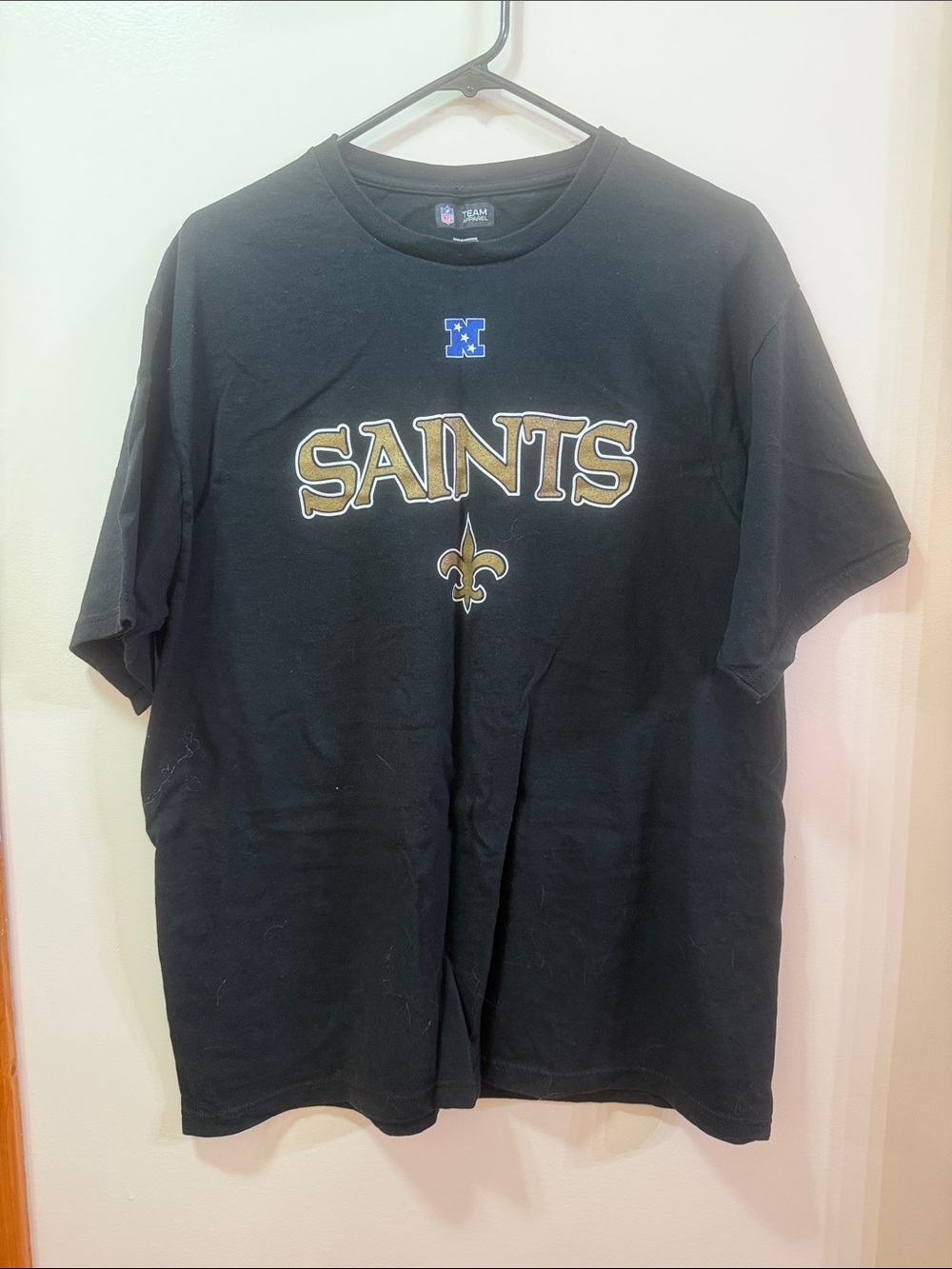 NFL Team Apparel Saints T-Shirt - Black & Gold Size Large NWOT